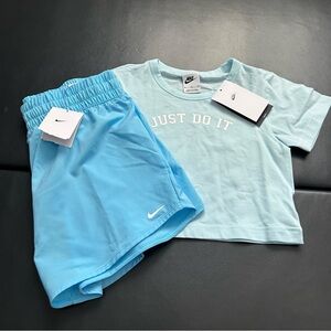 NWT Nike Athletic Set Girls Youth Size XL